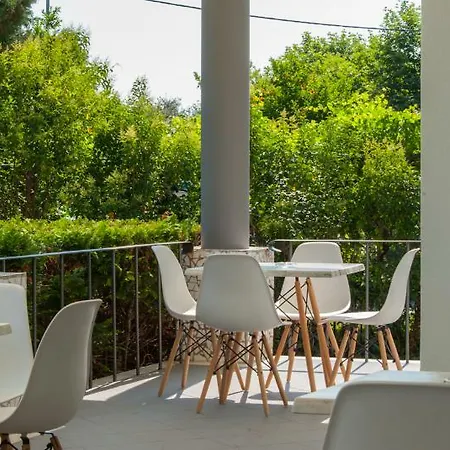 Calma Hotel Stavros (Thessaloniki)