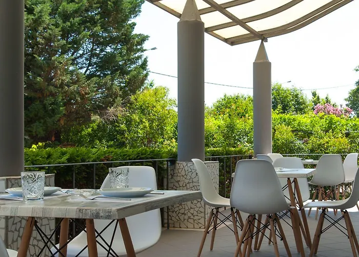 Calma Hotel Stavros (Thessaloniki)