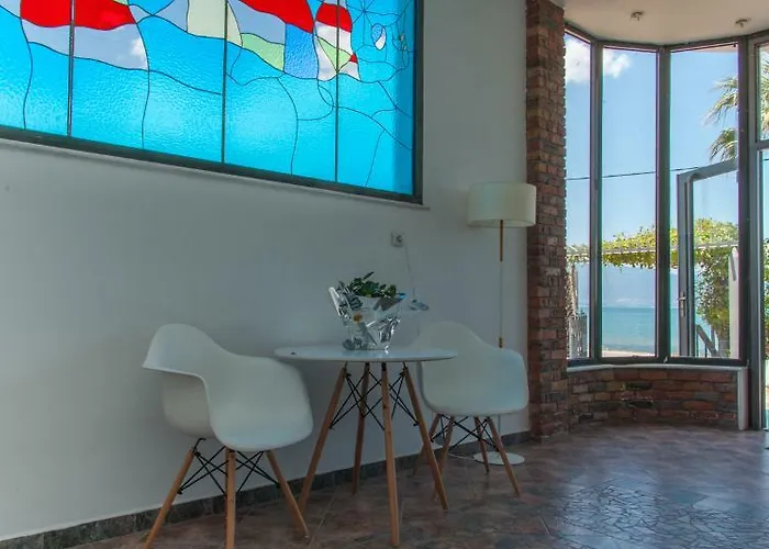 Calma Hotel Stavros (Thessaloniki)