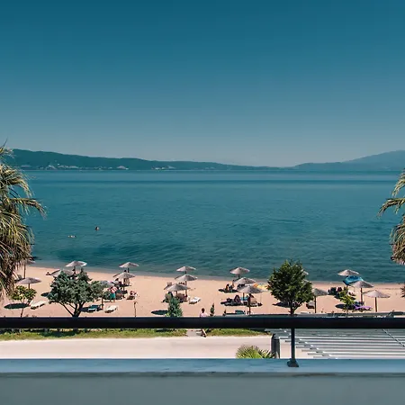 ホテル Calma スタブロス